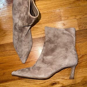 Steve Madden Taupe Suede kitten heel booties